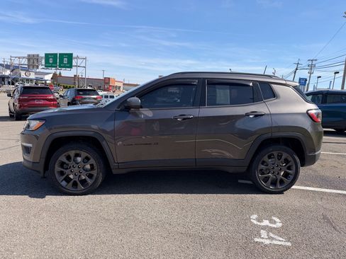 Used 2021 Jeep Compass Latitude AWD/4WD image 3