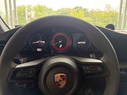 Used 2022 Porsche 911 GT3 RWD image 5