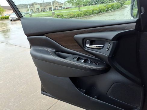Used 2024 Nissan Murano Platinum w/ Cargo Package AWD/4WD image 21