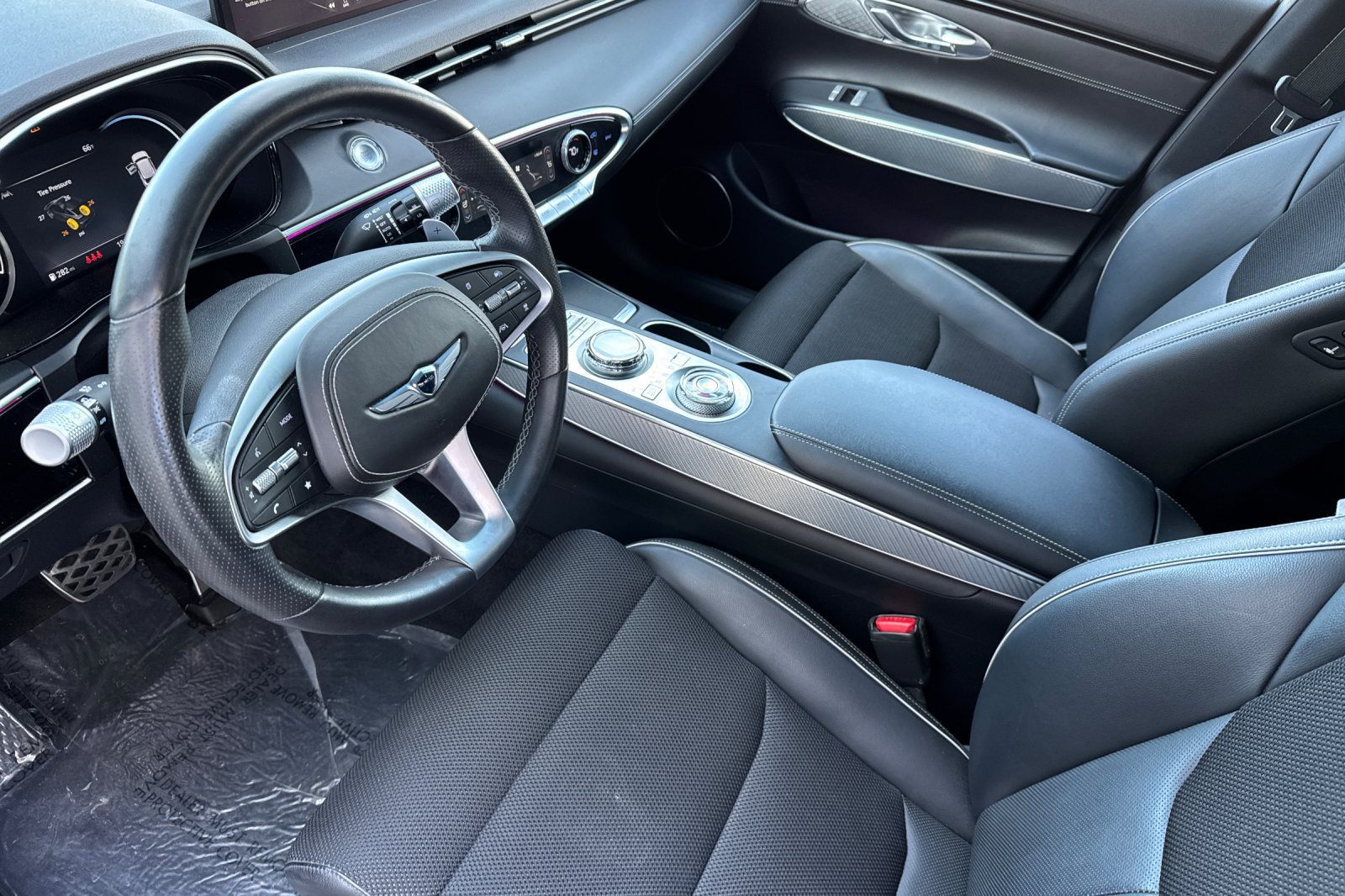 Used 2024 Genesis GV70 3.5T Sport AWD/4WD image 10
