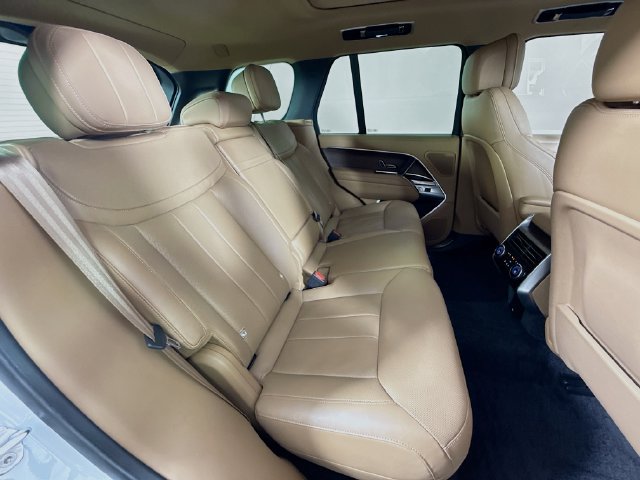 Used 2023 Land Rover Range Rover SE AWD/4WD image 29