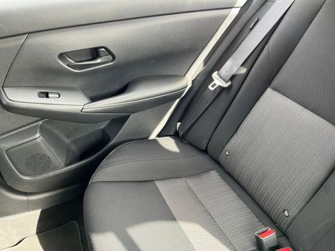 Used 2025 Nissan Sentra SV image 37