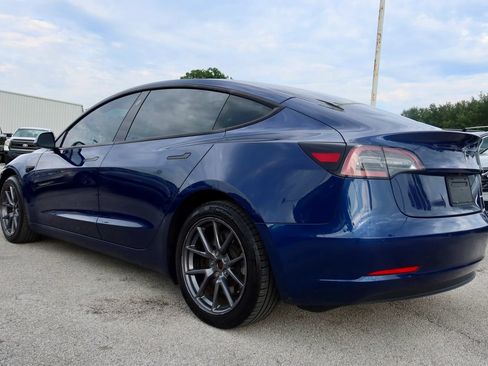 Used 2022 Tesla Model 3 Long Range AWD/4WD image 4