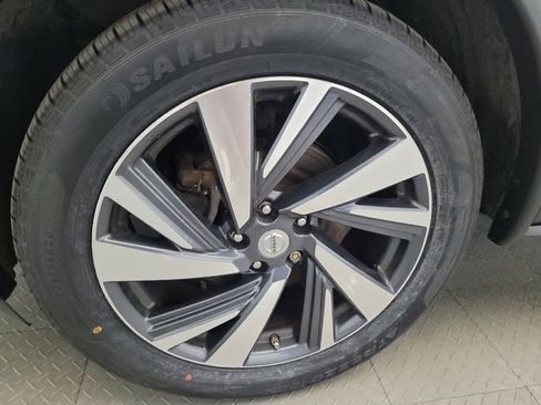 Used 2015 Nissan Murano Platinum w/ Cargo Package AWD/4WD image 31