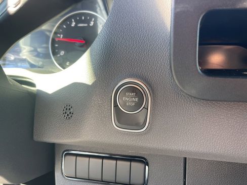 Used 2025 Mercedes-Benz Sprinter 2500 image 16