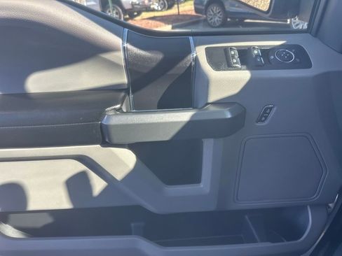 Used 2018 Ford F150 XLT image 12