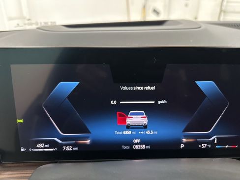 Used 2025 BMW X5 xDrive40i w/ M Sport Package image 14