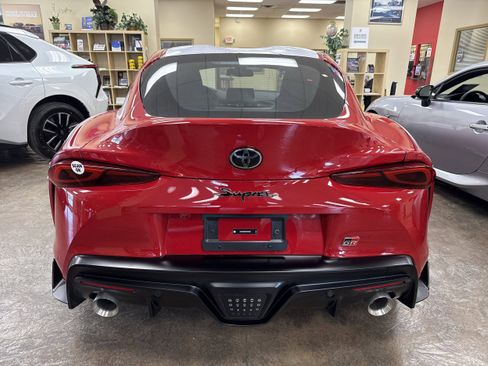 Used 2026 Toyota Supra Premium w/ Driver Assist Package image 9