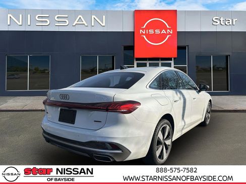 Used 2025 Audi A5 2.0T Premium image 3