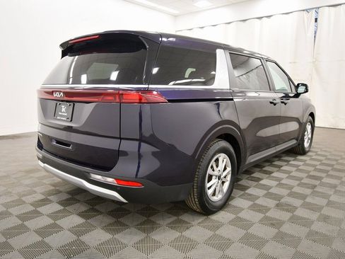 Certified 2024 Kia Carnival LX image 7