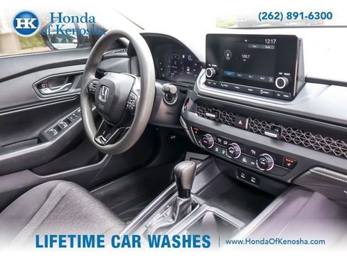 Used 2024 Honda Accord EX image 27