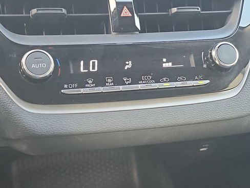 Used 2023 Toyota Corolla LE image 20