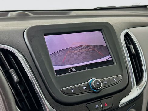 Used 2023 Chevrolet Equinox LS w/ Sport Edition image 19