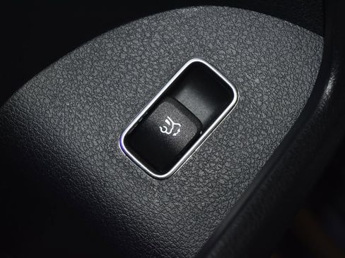 Certified 2025 Mercedes-Benz GLS 450 4MATIC image 7