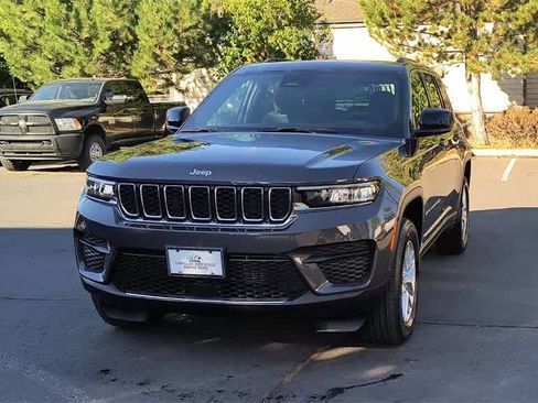 New 2025 Jeep Grand Cherokee Laredo X w/ Luxury Tech Group I image 4