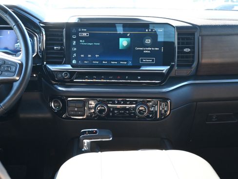 Used 2025 Chevrolet Silverado 1500 High Country w/ High Country Premium Package image 32