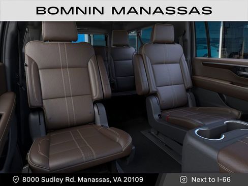 New 2026 Chevrolet Suburban High Country image 17