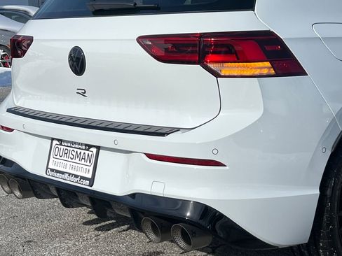 Used 2025 Volkswagen Golf R Black Edition image 6