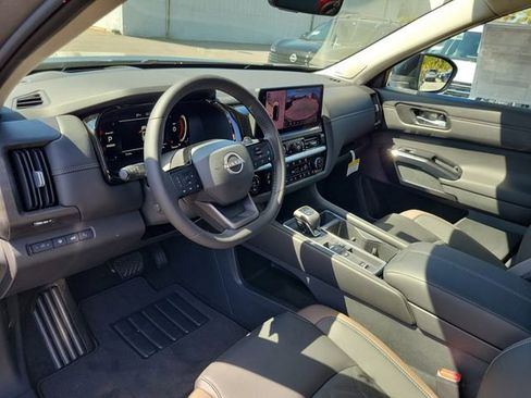 New 2026 Nissan Pathfinder Platinum w/ Cargo Package FWD image 7