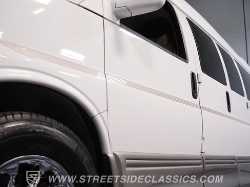 Used 2007 Chevrolet Express 1500 w/ Preferred Equipment Group RWD image 19