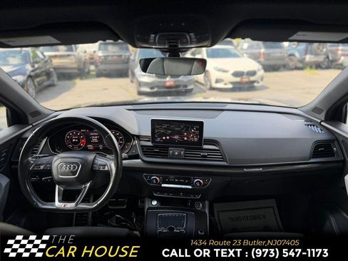 Used 2018 Audi SQ5 Premium Plus w/ S Sport Package AWD/4WD image 28