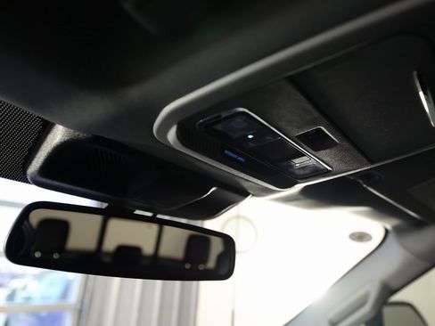 Used 2026 Ford F250 Lariat w/ Tremor Off-Road Package image 34