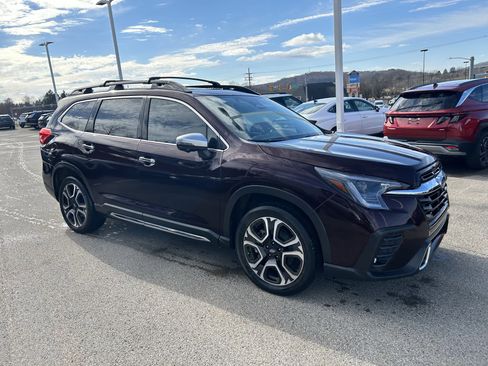 Used 2023 Subaru Ascent Touring image 3