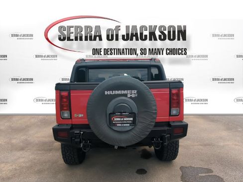 Used 2005 HUMMER H2 SUT w/ Preferred Equipment Group AWD/4WD image 7