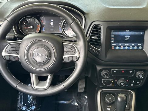 Used 2018 Jeep Compass Latitude w/ Popular Equipment Group AWD/4WD image 27