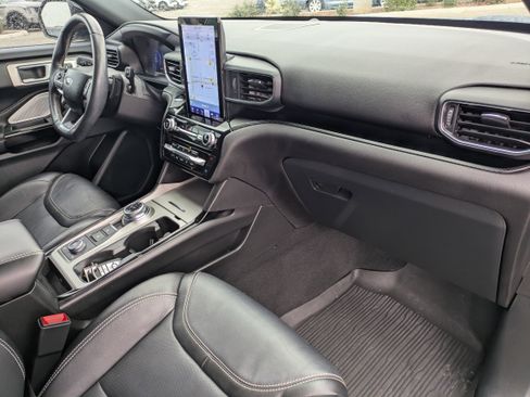 Used 2023 Ford Explorer ST w/ Equipment Group 401A image 11