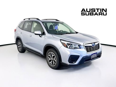 Used 2020 Subaru Forester Premium AWD/4WD image 1
