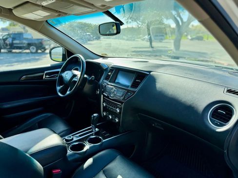 Used 2013 Nissan Pathfinder SL w/ Trailer Tow Pkg image 23