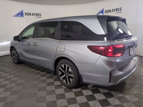 Certified 2026 Honda Odyssey EX-L image 4
