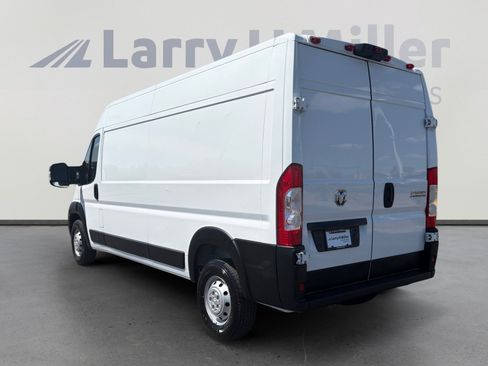 Used 2023 RAM ProMaster 2500 FWD image 3