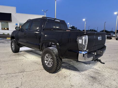 Used 2016 Toyota Tacoma SR5 w/ SR5 Appearance Package (SN) RWD image 7