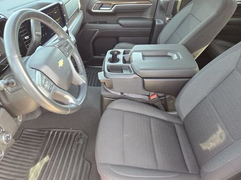 Used 2025 Chevrolet Silverado 1500 LT AWD/4WD image 14