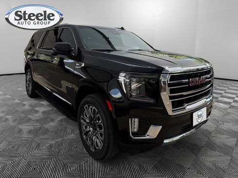 Used 2024 GMC Yukon XL SLT w/ SLT Luxury Package AWD/4WD image 7