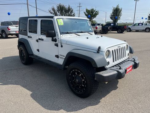 Used 2015 Jeep Wrangler Unlimited Sport w/ Quick Order Package 24S AWD/4WD image 8