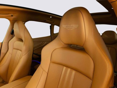 New 2026 Aston Martin DBX 707 image 15