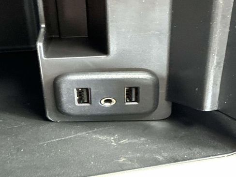 Used 2018 GMC Yukon SLT w/ Open Road Package image 24