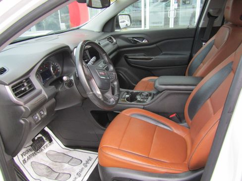 Used 2020 GMC Acadia AT4 w/ Driver Alert Package II AWD/4WD image 10