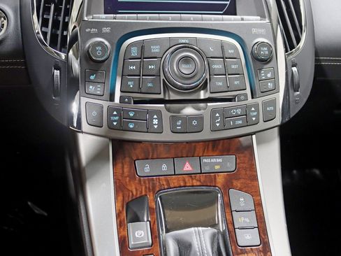 Used 2012 Buick LaCrosse Touring FWD image 22