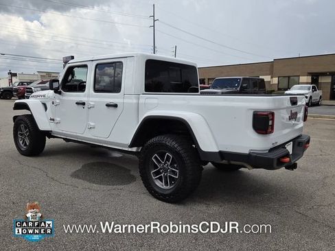 Used 2025 Jeep Gladiator Mojave w/ Convenience Group AWD/4WD image 10
