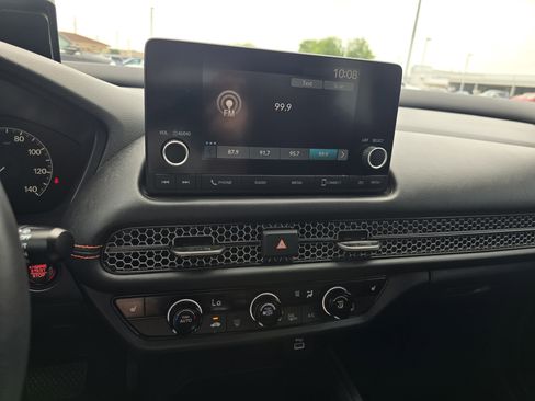Used 2025 Honda HR-V Sport image 14