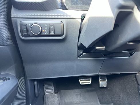 Used 2024 Ford Mustang GT Premium image 18