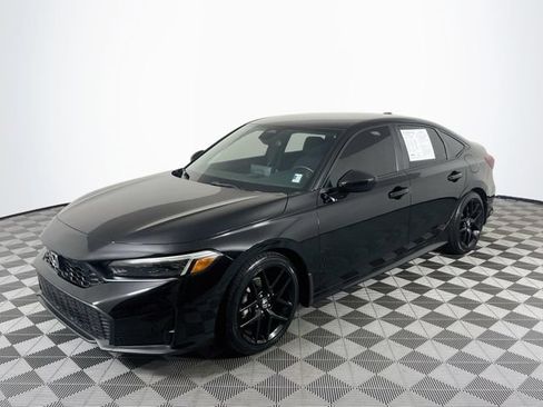 Used 2025 Honda Civic Sport image 4