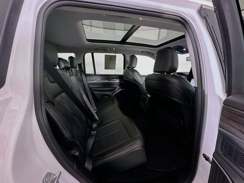 Used 2022 Jeep Grand Cherokee Limited 4xe w/ Luxury Tech Group II image 31