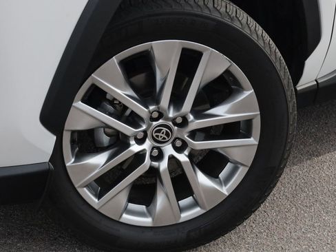 Used 2023 Toyota RAV4 Limited image 19