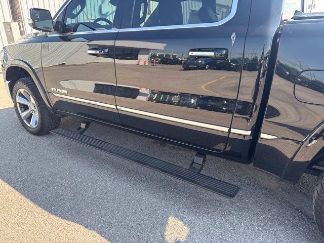 Used 2022 RAM 1500 Limited AWD/4WD image 16
