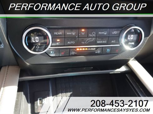 Used 2020 Ford Expedition Max XLT w/ Equipment Group 202A image 24